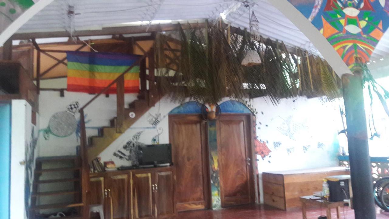 Casa De Colores El Zonte Exterior photo